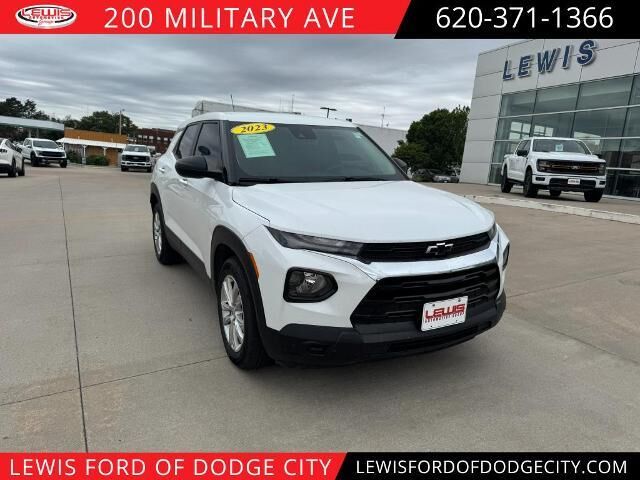2023 Chevrolet Trailblazer LS — photo 1 of 13