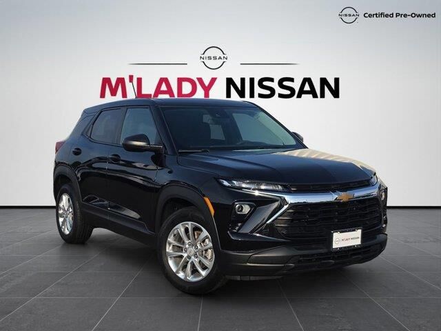2025 Chevrolet Trailblazer LS — photo 1 of 21