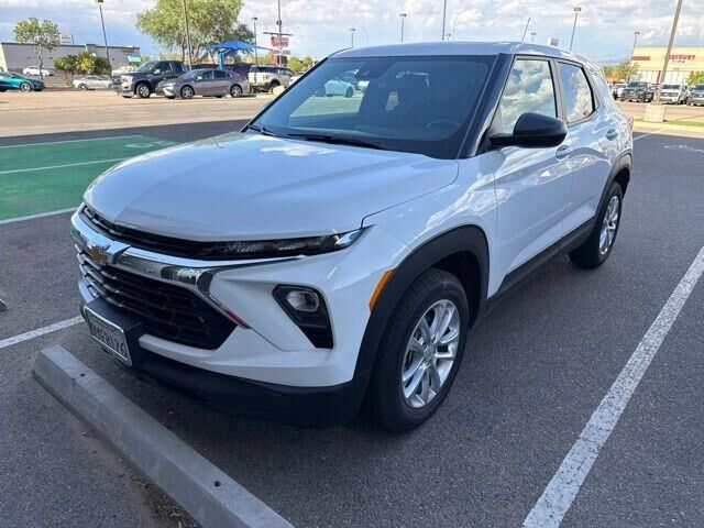 2026 Chevrolet Trailblazer LS — photo 1 of 18