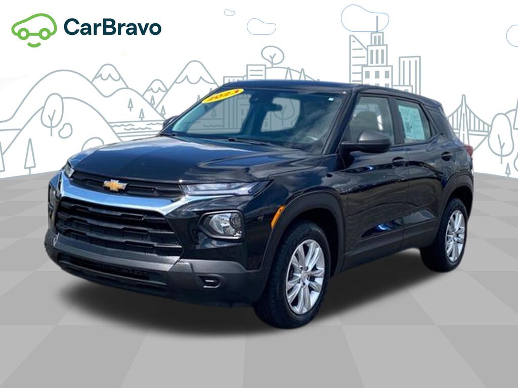 2023 Chevrolet Trailblazer LS — photo 1 of 7