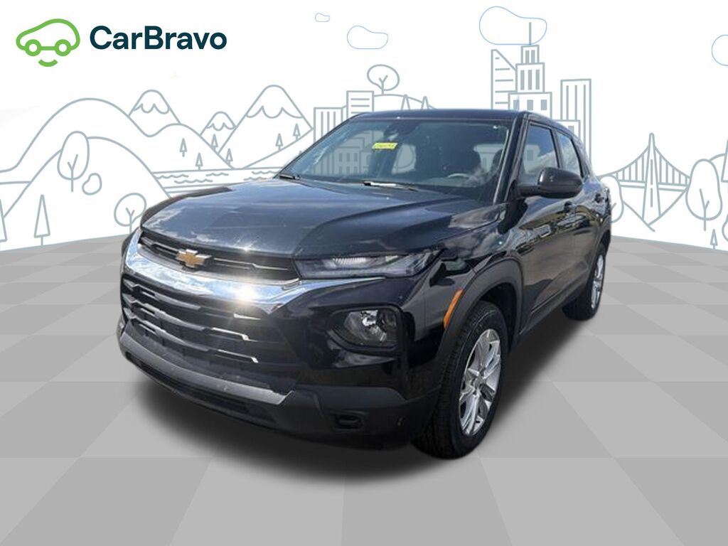 2023 Chevrolet Trailblazer LS — photo 1 of 5