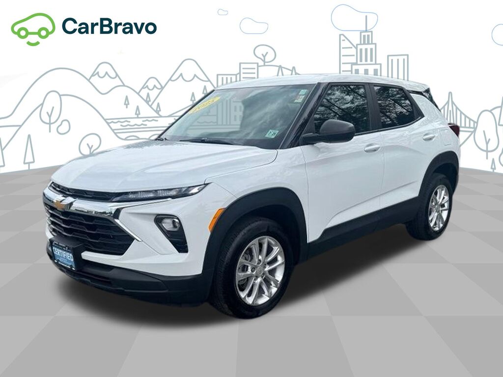 2025 Chevrolet Trailblazer LS — photo 1 of 6