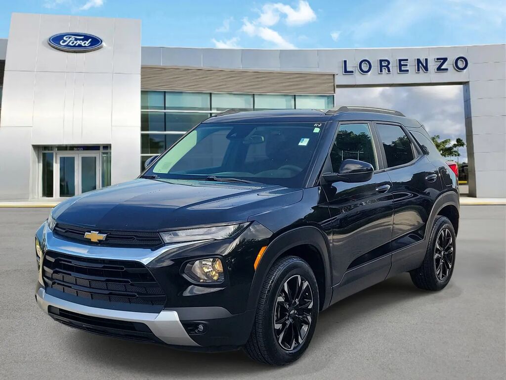 2021 Chevrolet Trailblazer LT — photo 1 of 40