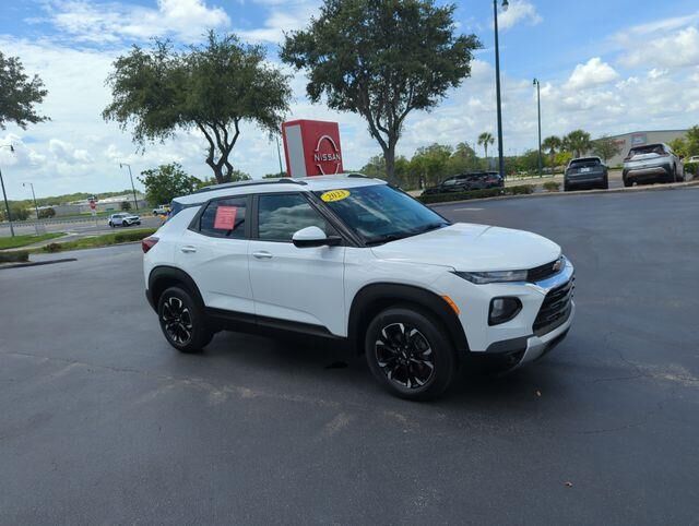 2023 Chevrolet Trailblazer LT — photo 1 of 13