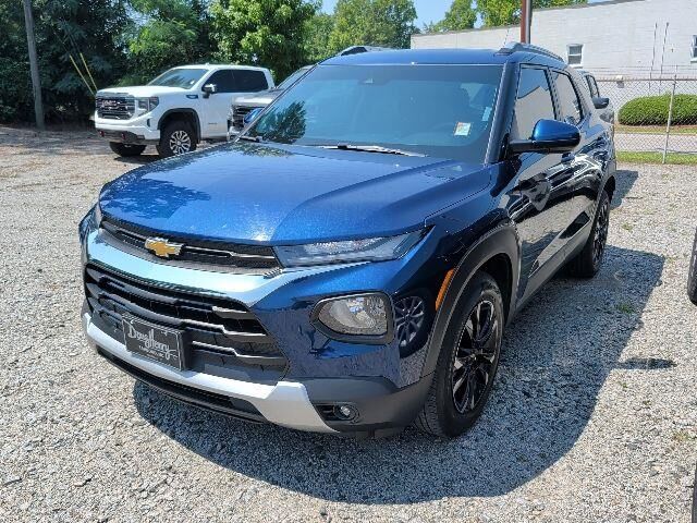 2023 Chevrolet Trailblazer LT — photo 1 of 24
