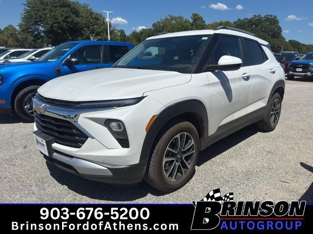 2024 Chevrolet Trailblazer LT — photo 1 of 4
