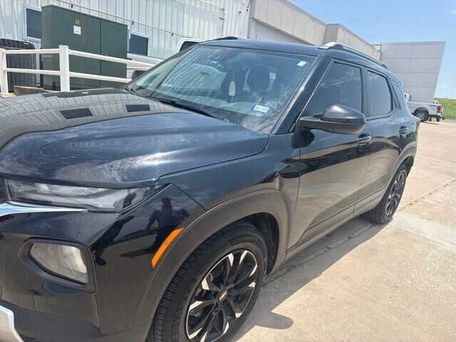 2022 Chevrolet Trailblazer LT — photo 1 of 59