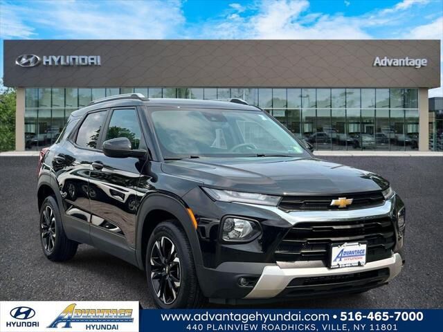 2023 Chevrolet Trailblazer LT — photo 1 of 12