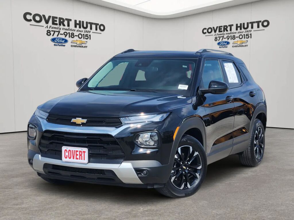 2023 Chevrolet Trailblazer LT — photo 1 of 13