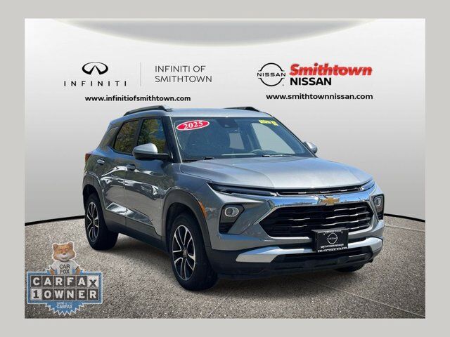 2025 Chevrolet Trailblazer LT — photo 1 of 12