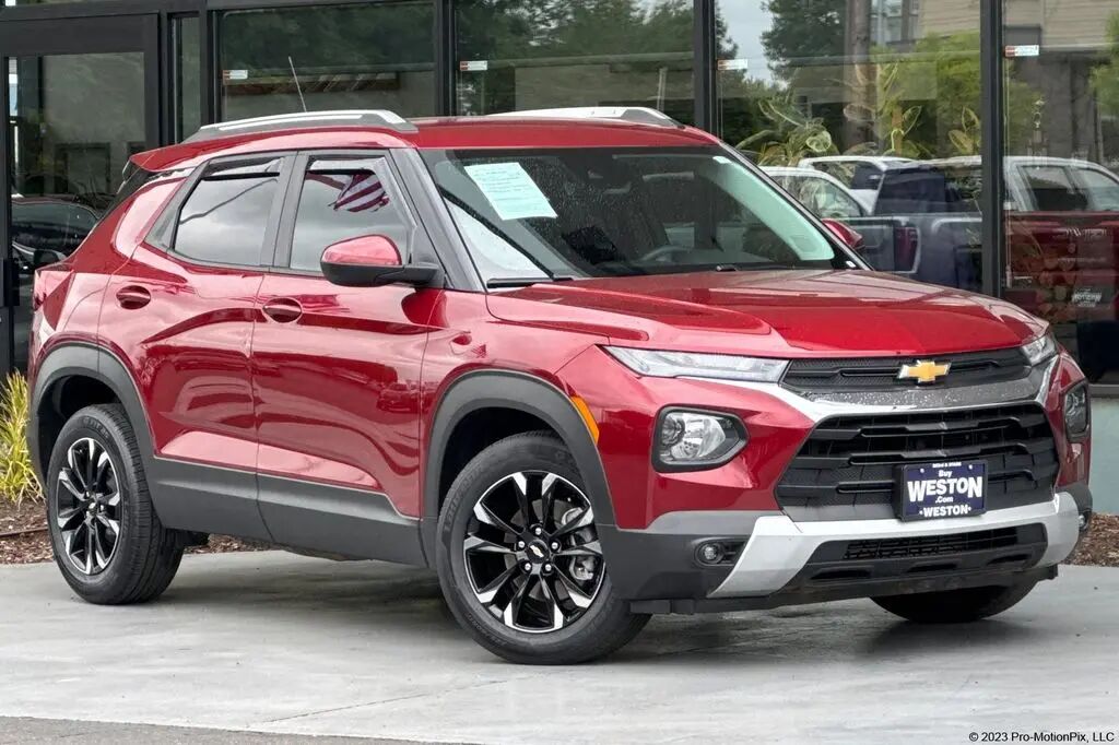 2022 Chevrolet Trailblazer LT — photo 1 of 52
