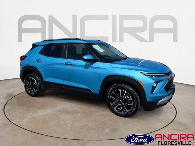 2025 Chevrolet Trailblazer LT — photo 1 of 39