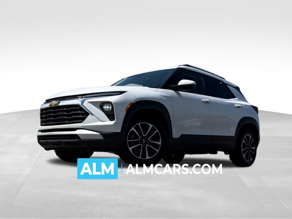2025 Chevrolet Trailblazer LT — photo 1 of 13