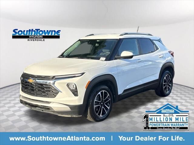 2025 Chevrolet Trailblazer LT — photo 1 of 13