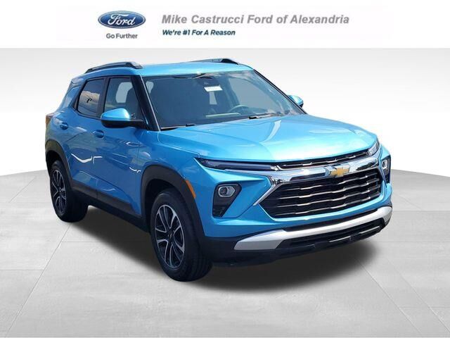 2025 Chevrolet Trailblazer LT — photo 1 of 26