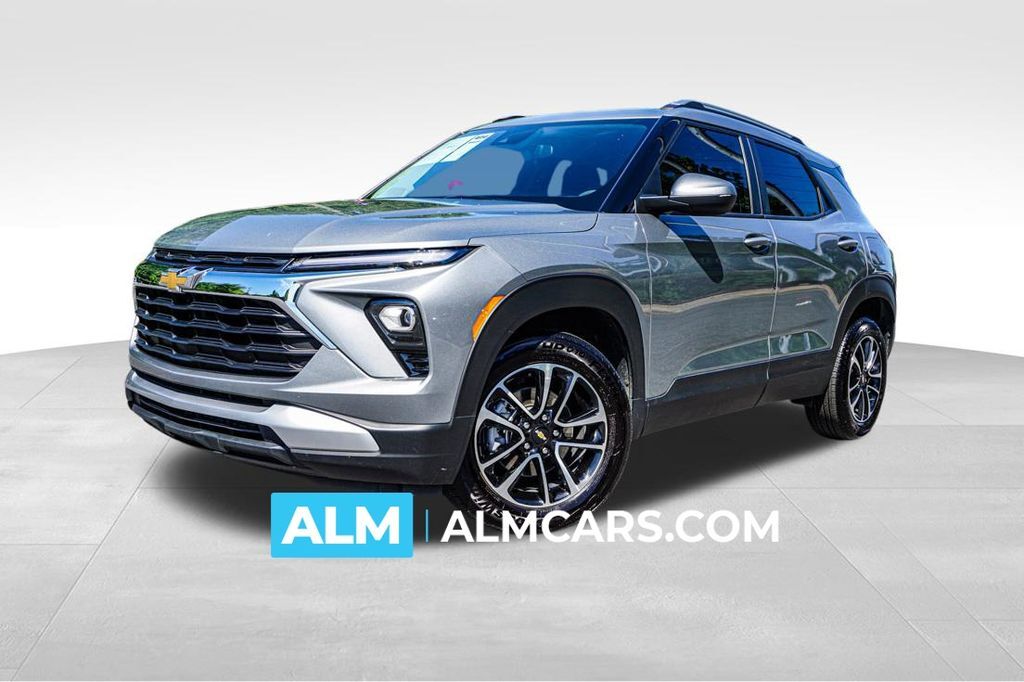2025 Chevrolet Trailblazer LT — photo 1 of 16