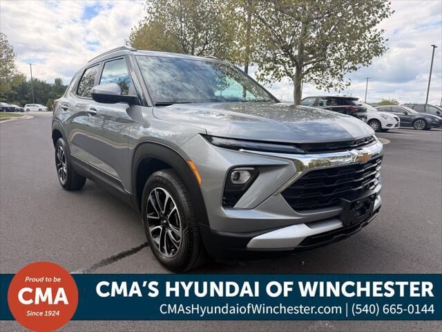 2025 Chevrolet Trailblazer LT — photo 1 of 13