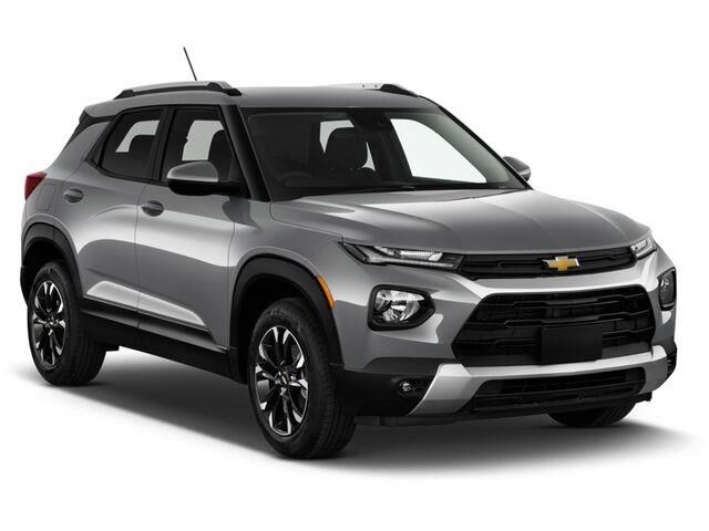2025 Chevrolet Trailblazer LT — photo 1 of 24