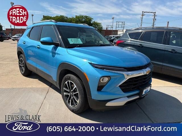 2025 Chevrolet Trailblazer LT — photo 1 of 13