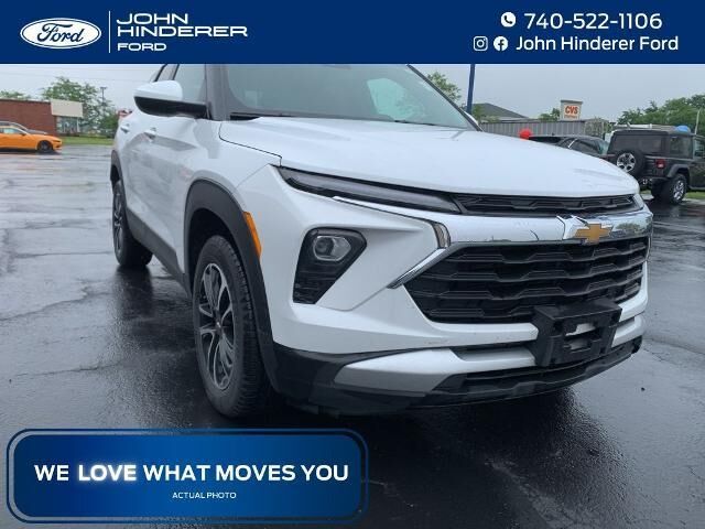 2025 Chevrolet Trailblazer LT — photo 1 of 26