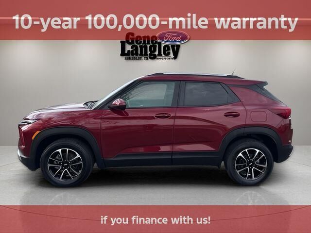2025 Chevrolet Trailblazer LT — photo 1 of 13