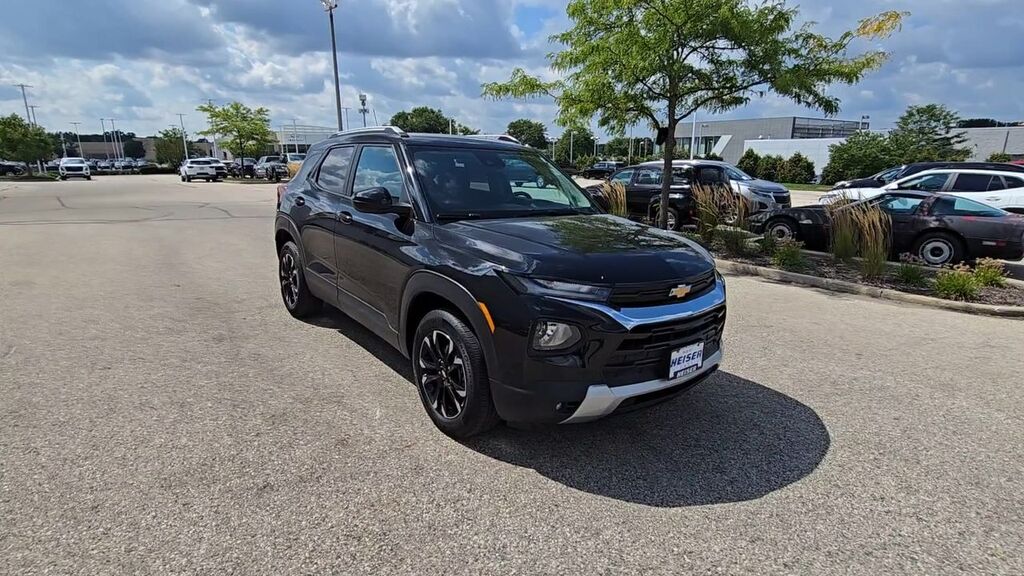2023 Chevrolet Trailblazer LT — photo 1 of 7