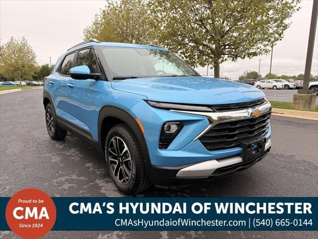 2025 Chevrolet Trailblazer LT — photo 1 of 13