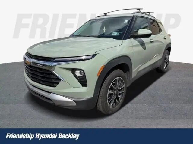 2025 Chevrolet Trailblazer LT — photo 1 of 13