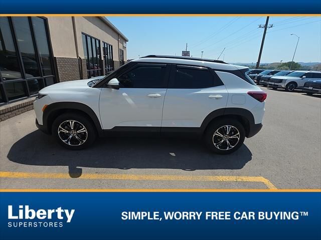 2021 Chevrolet Trailblazer LT — photo 1 of 14