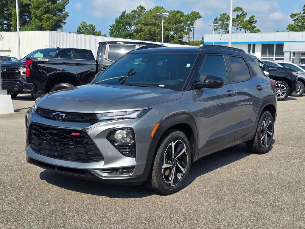 2021 Chevrolet Trailblazer RS — photo 1 of 13