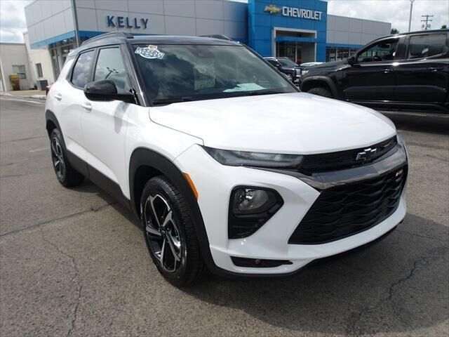 2023 Chevrolet Trailblazer RS — photo 1 of 13