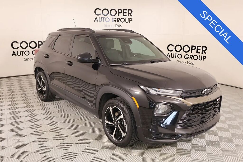 2021 Chevrolet Trailblazer RS — photo 1 of 19