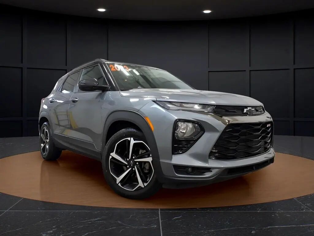 2021 Chevrolet Trailblazer RS — photo 1 of 13