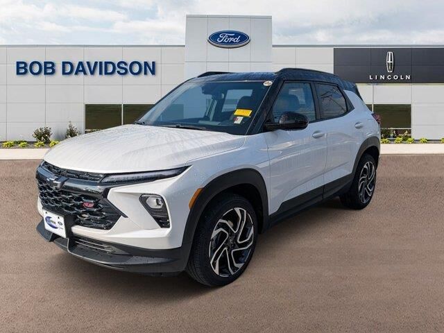 2025 Chevrolet Trailblazer RS — photo 1 of 39