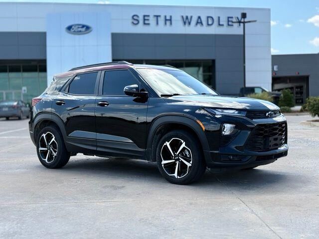 2022 Chevrolet Trailblazer RS — photo 1 of 10
