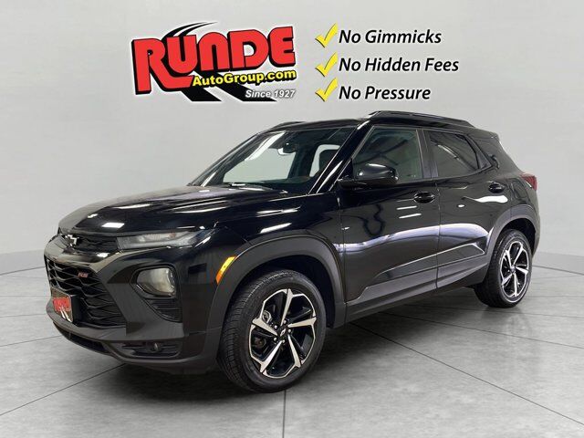 2021 Chevrolet Trailblazer RS — photo 1 of 12