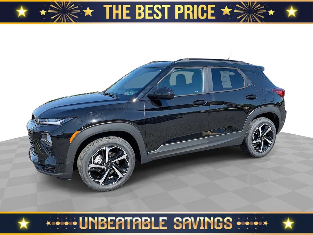 2023 Chevrolet Trailblazer RS — photo 1 of 13