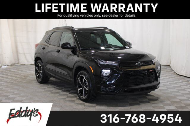 2023 Chevrolet Trailblazer RS — photo 1 of 13