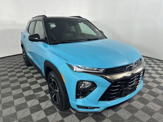 2021 Chevrolet Trailblazer RS — photo 1 of 13