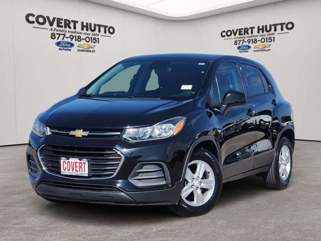 2020 Chevrolet Trax LS — photo 1 of 1