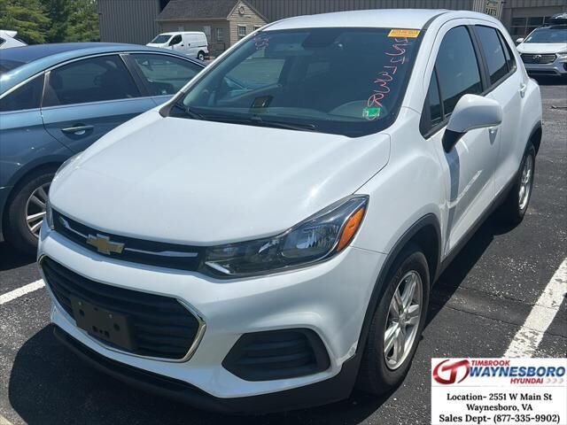 2021 Chevrolet Trax LS — photo 1 of 9