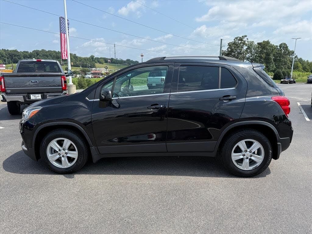 2020 Chevrolet Trax LT — photo 1 of 14