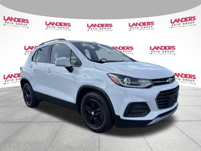 2022 Chevrolet Trax LT — photo 1 of 39