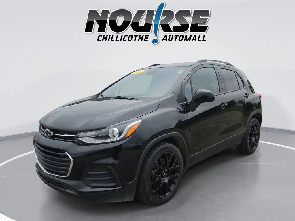 2022 Chevrolet Trax LT — photo 1 of 13