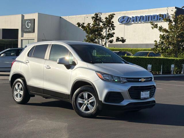 2018 Chevrolet Trax LS — photo 1 of 13