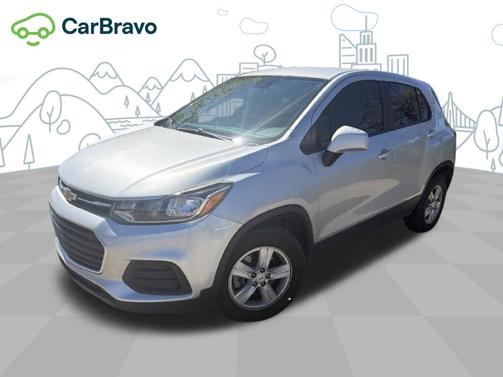 2020 Chevrolet Trax LS — photo 1 of 7