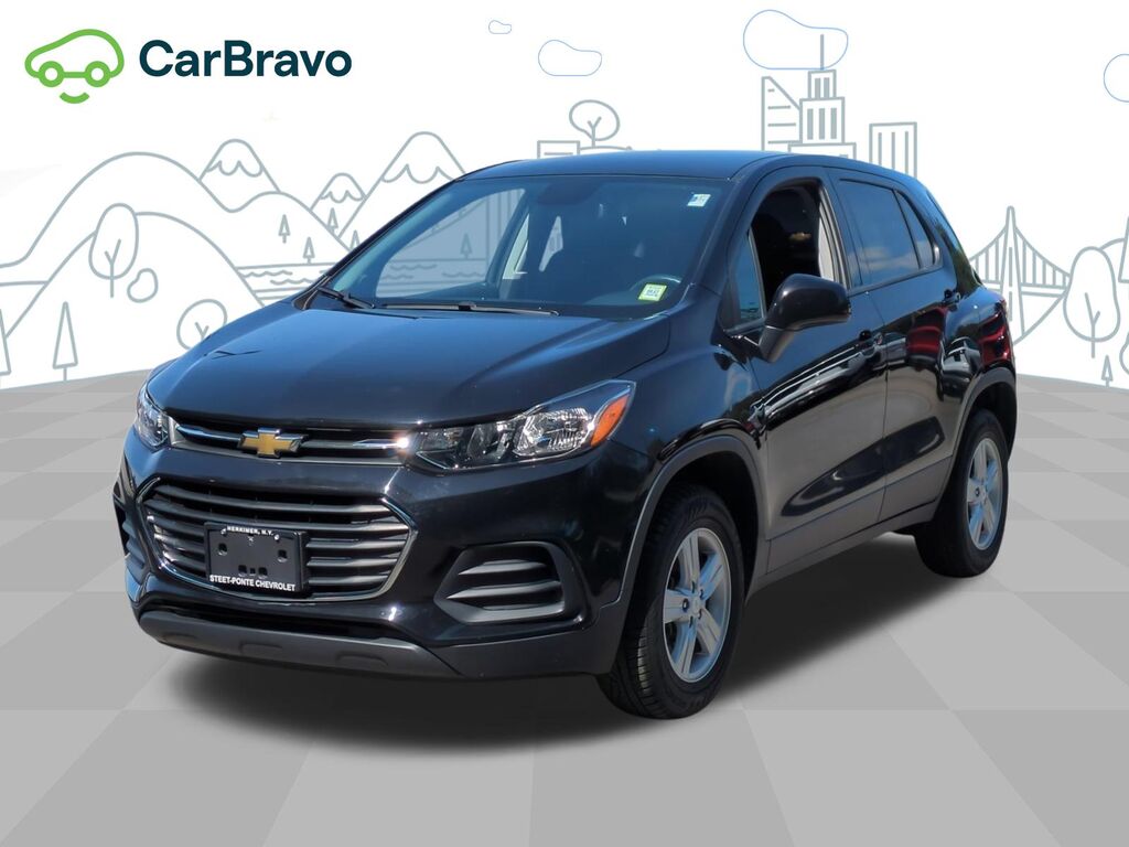 2021 Chevrolet Trax LS — photo 1 of 7