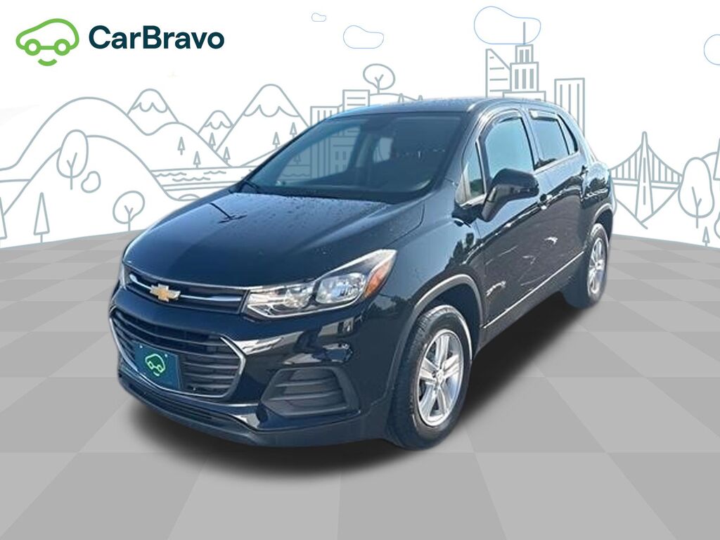2022 Chevrolet Trax LS — photo 1 of 6