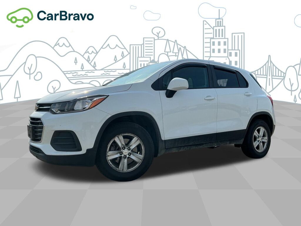 2022 Chevrolet Trax LS — photo 1 of 6