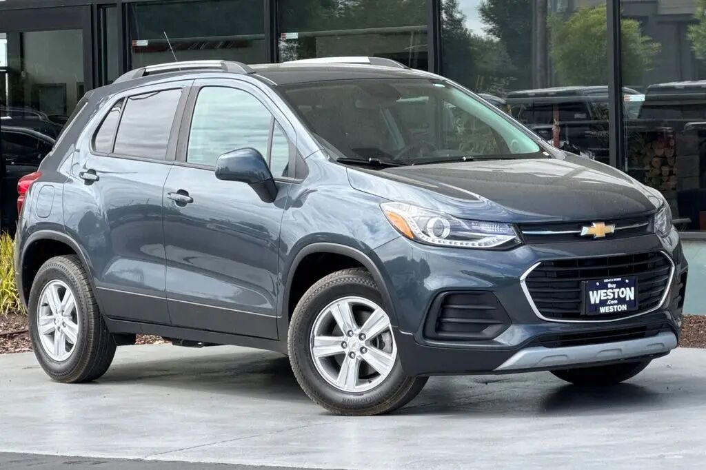 2021 Chevrolet Trax LT — photo 1 of 13